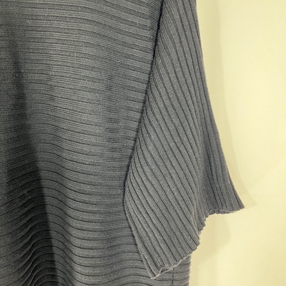 Talbots Woman Merino Wool Ribbed Shawl Sweater - Picture 7 of 11